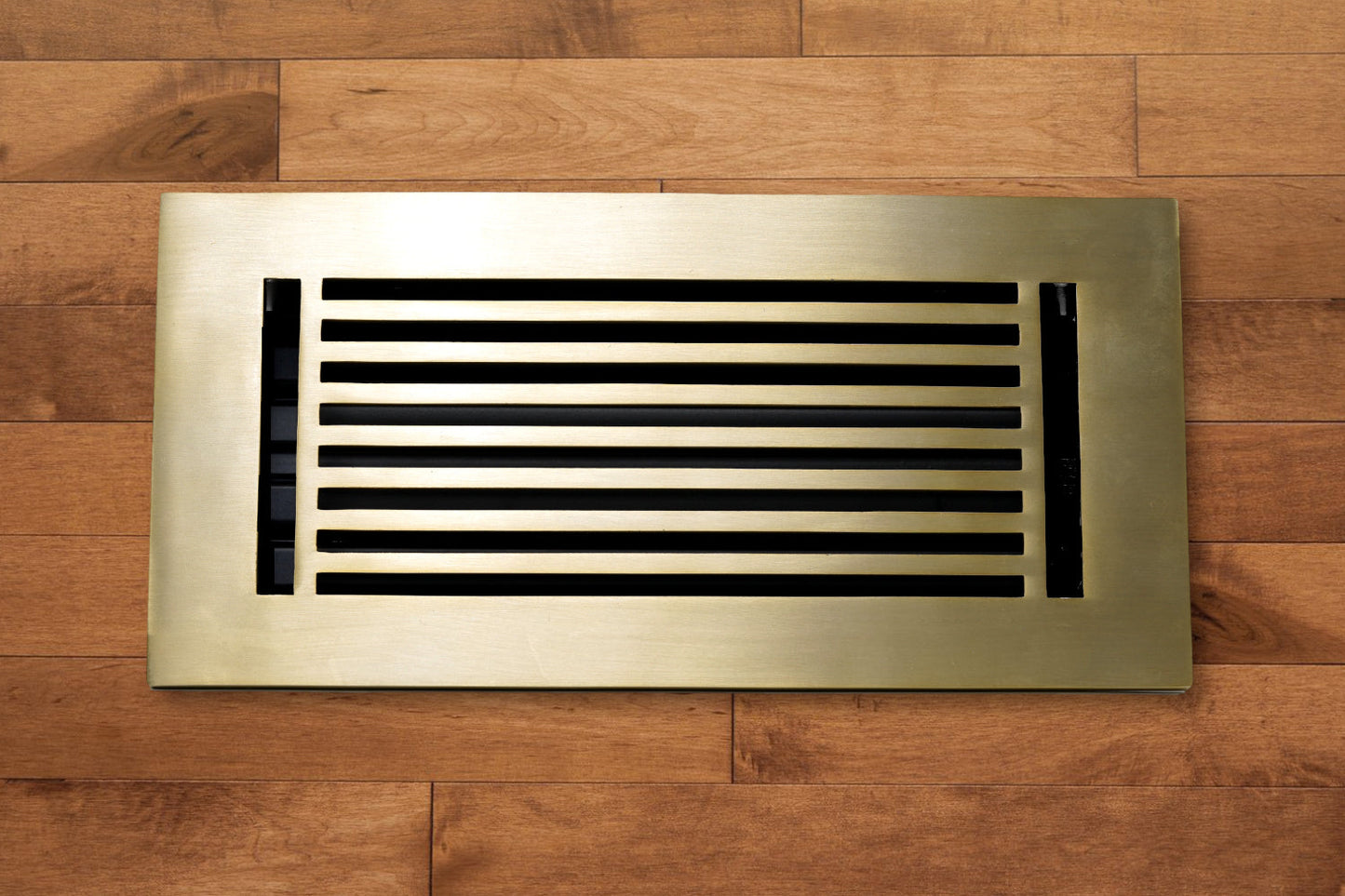 Cubiertas de ventilación de barra lineal de aluminio fundido - Latón satinado