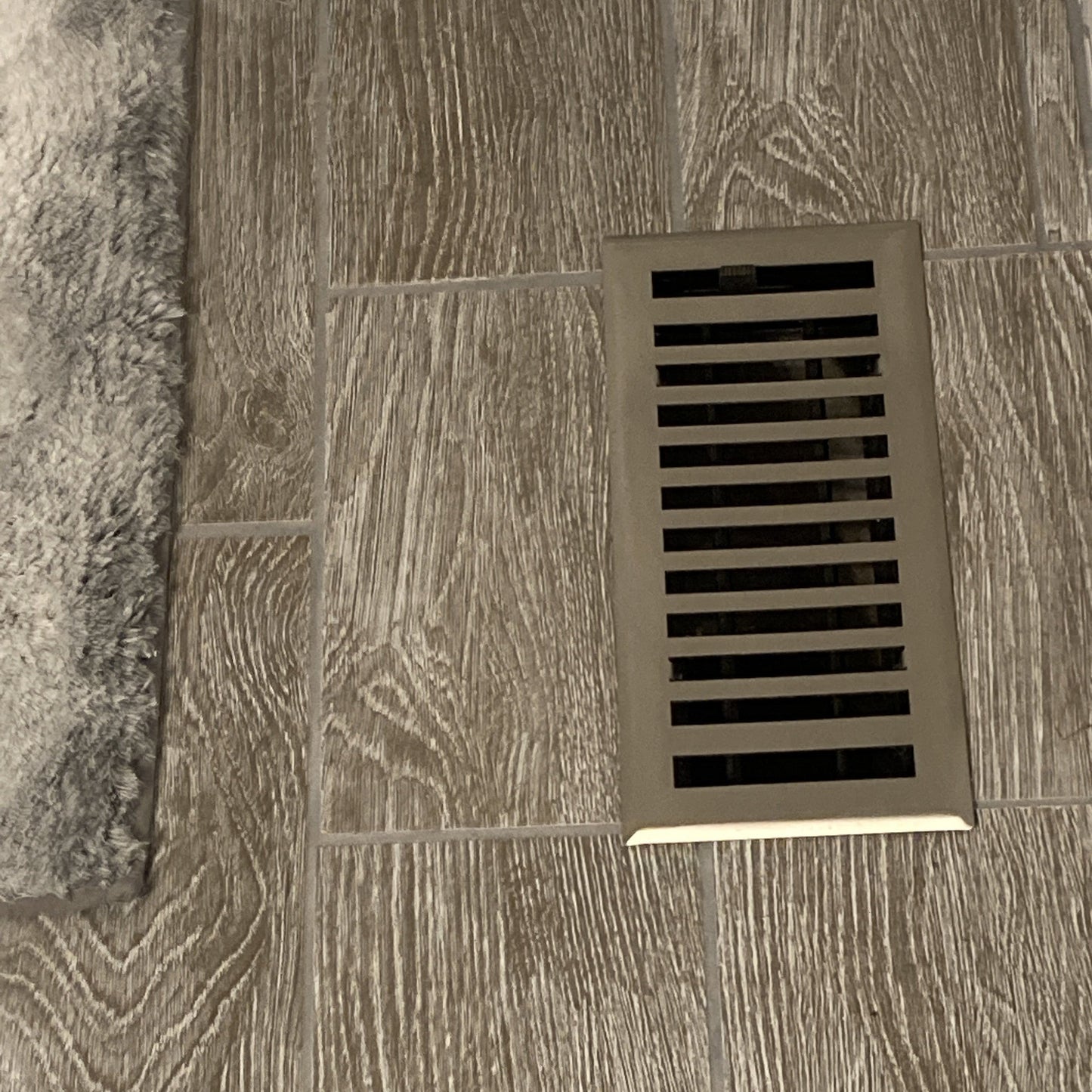 Rejillas de ventilación modernas y elegantes de acero: níquel cepillado